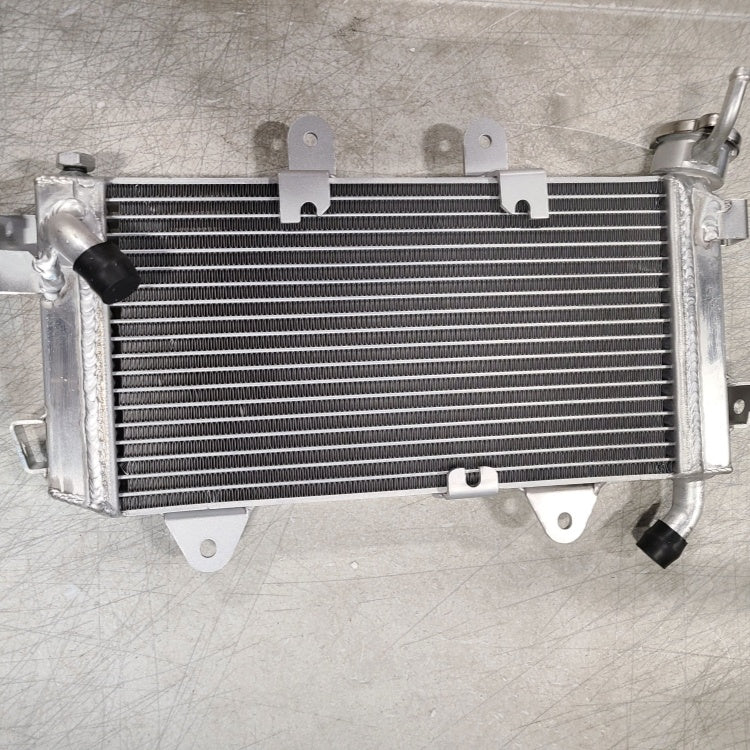 Returned Aluminum Water Cooler Radiator For KTM Duke 390 / Duke 250 / RC390 2017-2020