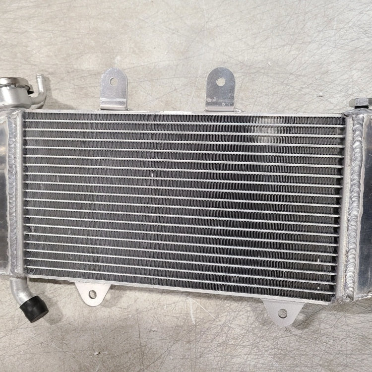 Returned Aluminum Water Cooler Radiator For KTM Duke 390 / Duke 250 / RC390 2017-2020