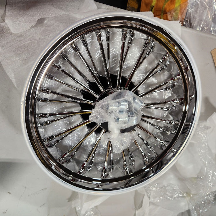 Returned 18x5.5 Chrome Rear Fat Spoke Front Rear Wheels for Harley Dyna Wide Glide / Street Bob / Low Rider / Super Glide 2008-2017