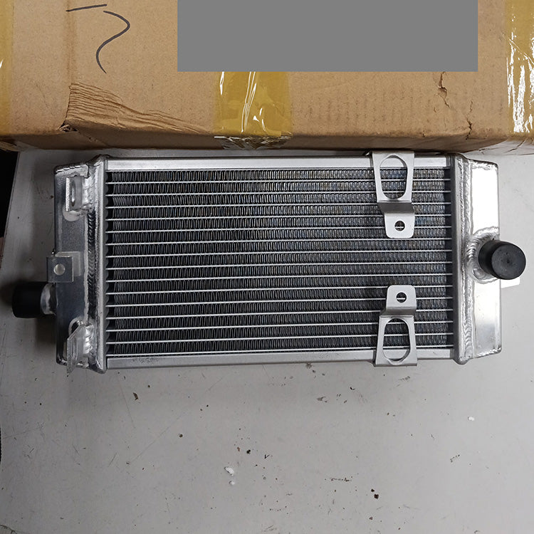 Returned Motorcycle Radiator for Triumph Bonneville T120 T100 / Speed Twin / Street Cup / Scrambler Twin / Thruxton R RS