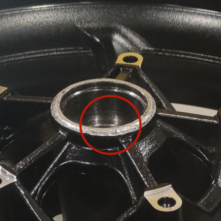 Returned 17x3.5 Front Tubeless Cast Wheel For Yamaha R6 2003-2016 / R6S 2006-2009 / R1 2004-2014 / FZ6 2004-2009 / FZ1 2006-2009 2011-2015