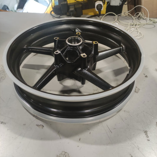 Returned 17x3.5 Front Tubeless Cast Wheel For Yamaha R6 2003-2016 / R6S 2006-2009 / R1 2004-2014 / FZ6 2004-2009 / FZ1 2006-2009 2011-2015