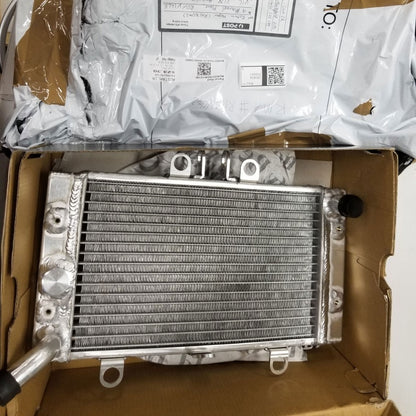 Returned 24MM Aluminum Water Cooling Radiator For Honda CB 400 VTEC 1999-2007