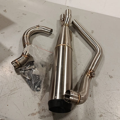 Brushed Stainless Steel 2 into 1 Exhaust Pipes for Harley-Davidson M8 Softail 2017-UP