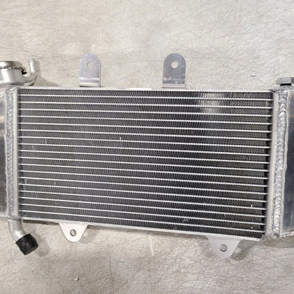 Returned Aluminum Water Cooler Radiator For KTM Duke 390 / Duke 250 / RC390 2017-2020